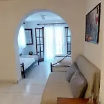 Esperides Holiday home *